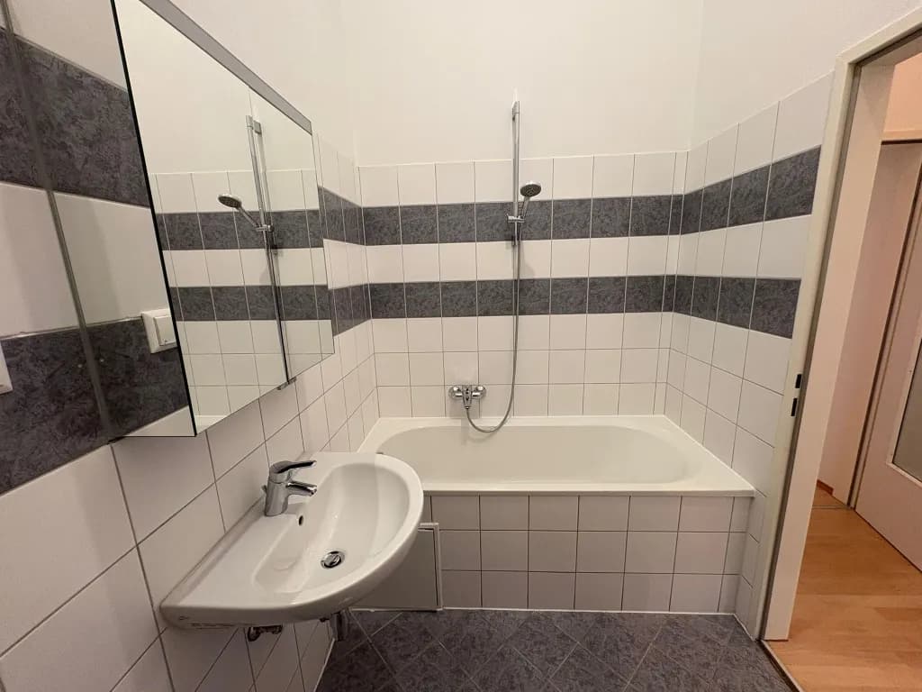 4-Zimmer-Wohnung mieten in Graz – 80,77 m², € 867 – Bild 9 von 9