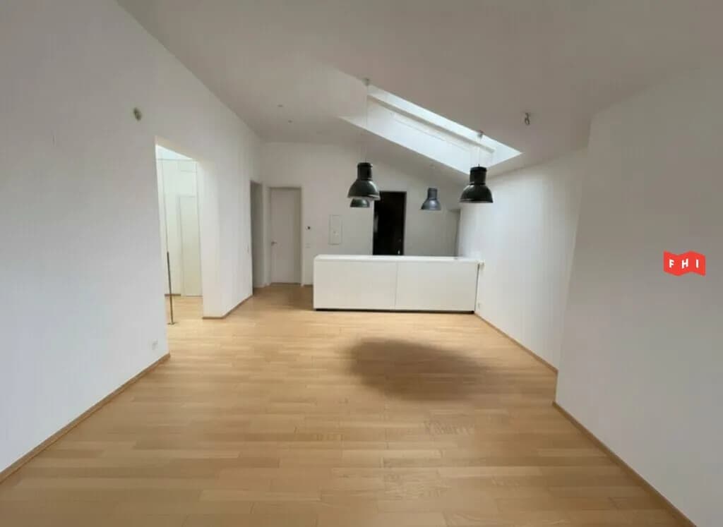 Wohnung mieten in Linz – 100 m², € 1.868