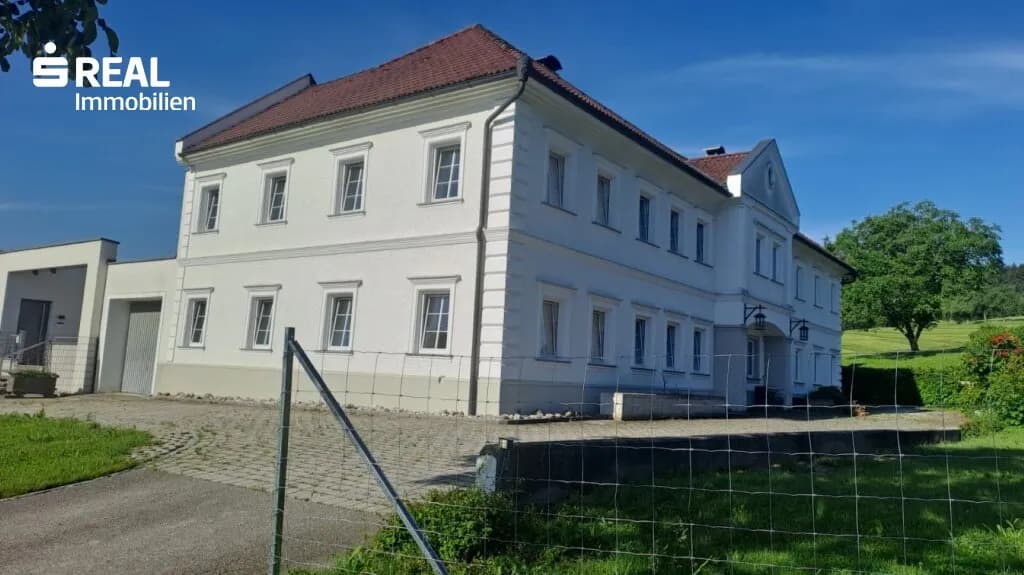 6-Zimmer-Wohnung mieten in Amstetten – 159 m², € 1.030 – Bild 2 von 14