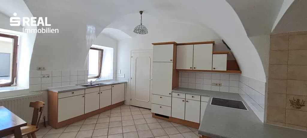 6-Zimmer-Wohnung mieten in Amstetten – 159 m², € 1.030 – Bild 3 von 14