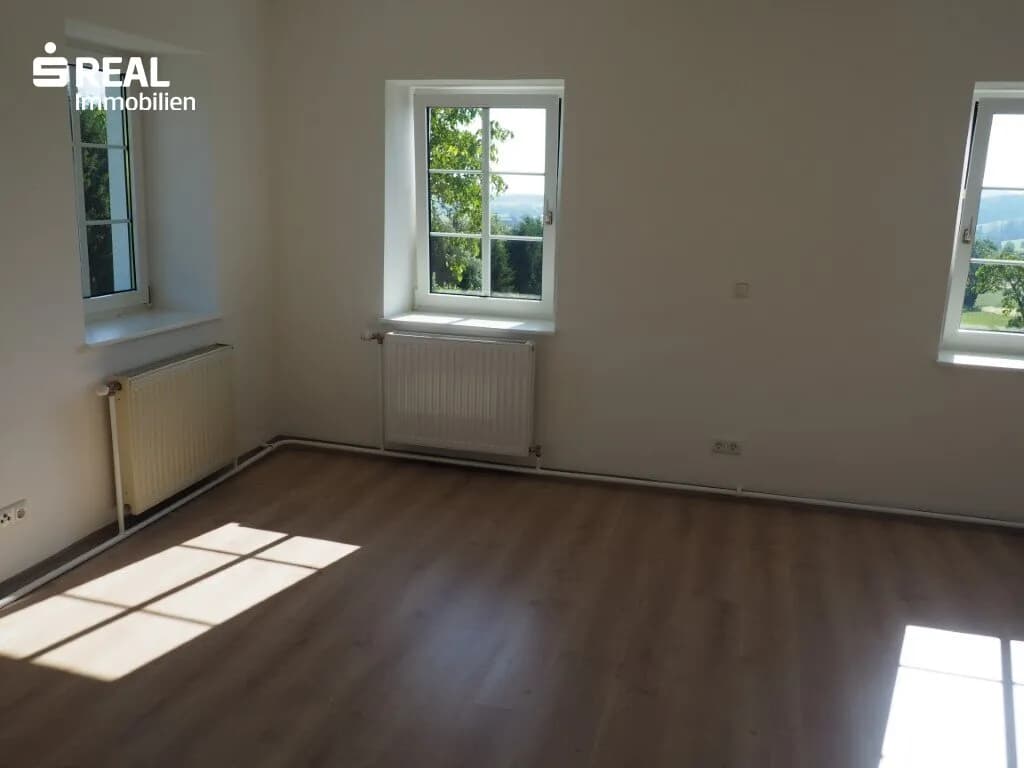 6-Zimmer-Wohnung mieten in Amstetten – 159 m², € 1.030 – Bild 8 von 14