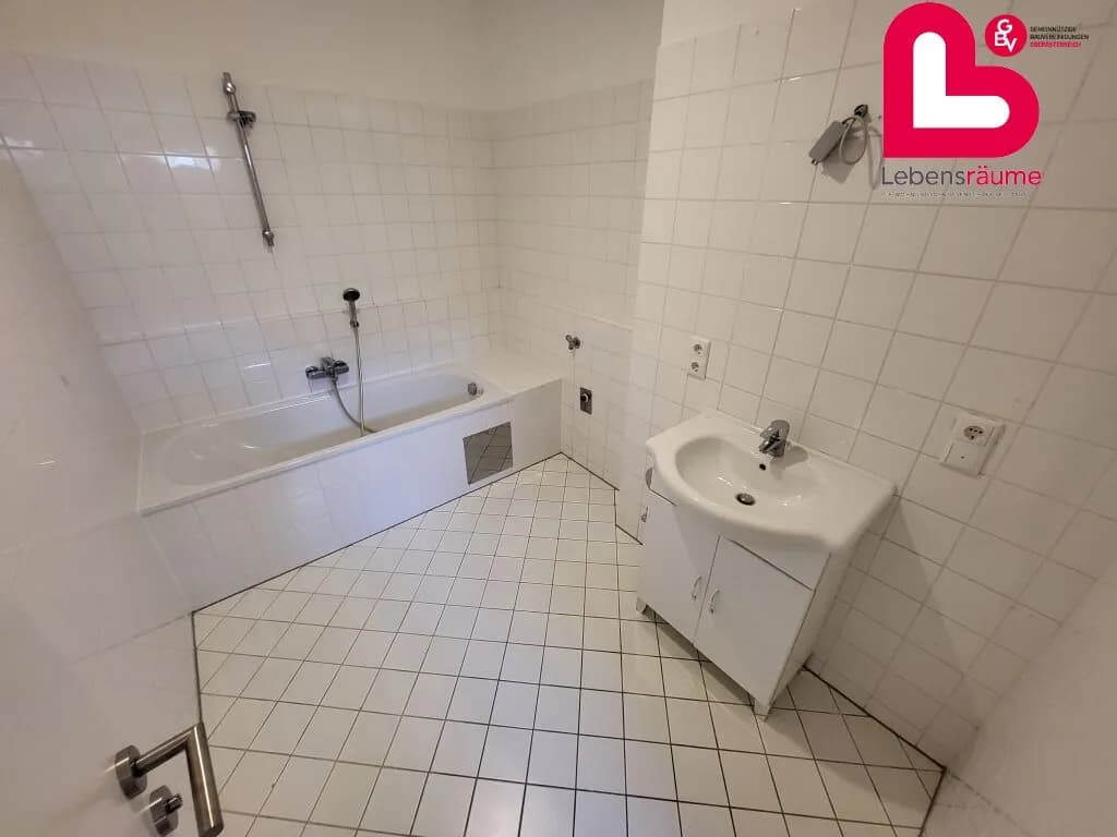 3-Zimmer-Wohnung mieten in Gmunden – 88,78 m², € 968 – Bild 2 von 9