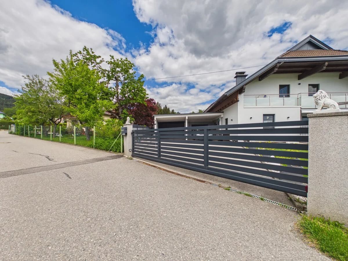 10-Zimmer-Haus kaufen in Feldkirchen – 250 m², € 775.000 – Bild 6 von 35