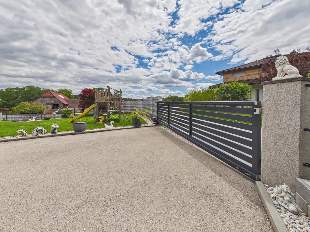 10-Zimmer-Haus kaufen in Feldkirchen – 250 m², € 775.000 – Bild 7 von 35