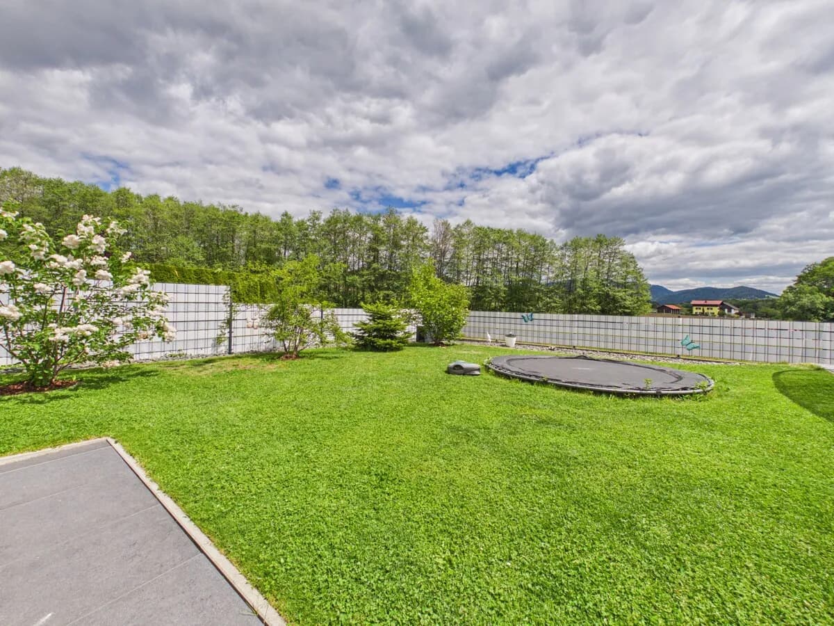 10-Zimmer-Haus kaufen in Feldkirchen – 250 m², € 775.000 – Bild 9 von 35