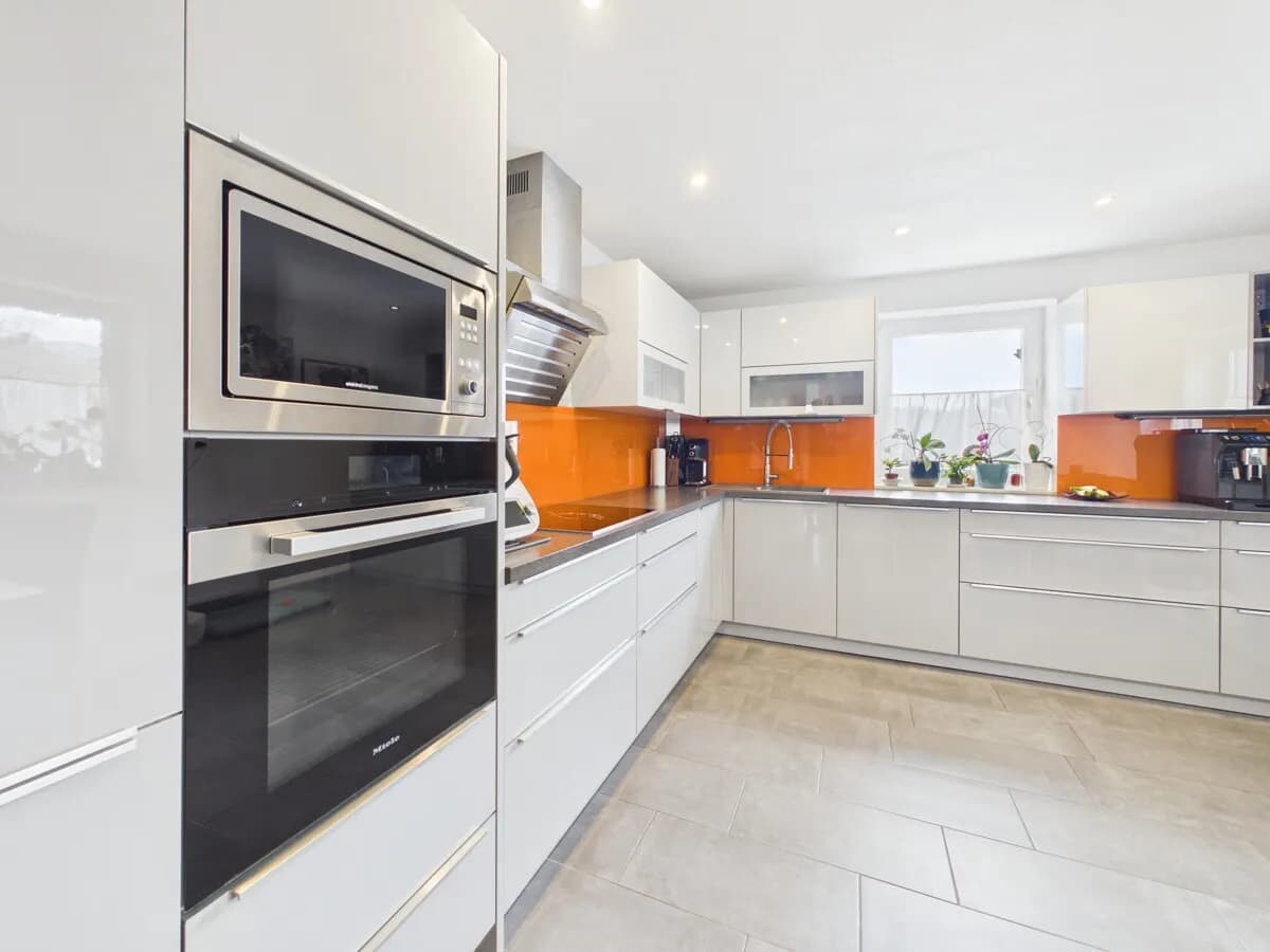 10-Zimmer-Haus kaufen in Feldkirchen – 250 m², € 775.000 – Bild 12 von 35