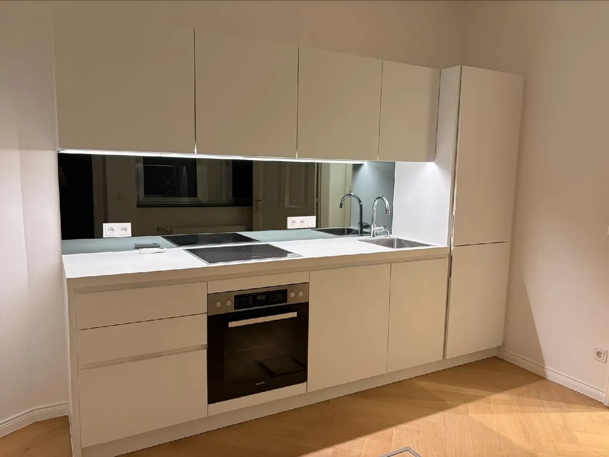 8-Zimmer-Gewerbeimmobilie mieten in Wien – 158 m², € 4.179 – Bild 9 von 10