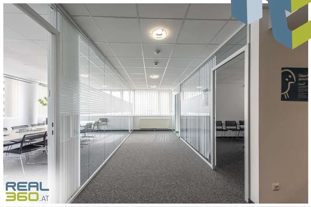 11-Zimmer-Gewerbeimmobilie mieten in Linz – 547 m², € 7.814 – Bild 22 von 31