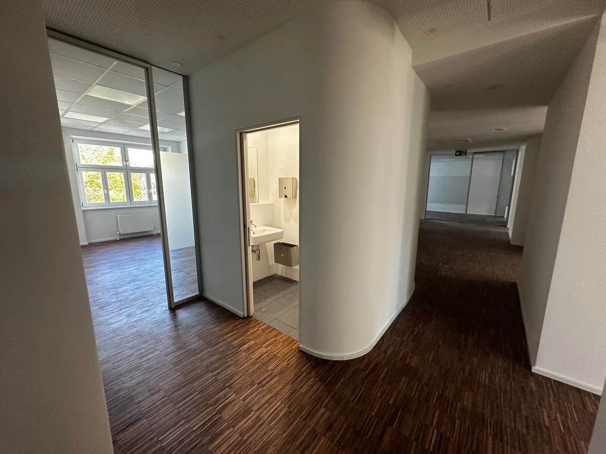 Gewerbeimmobilie mieten in Wien – 590 m², € 17 – Bild 3 von 19