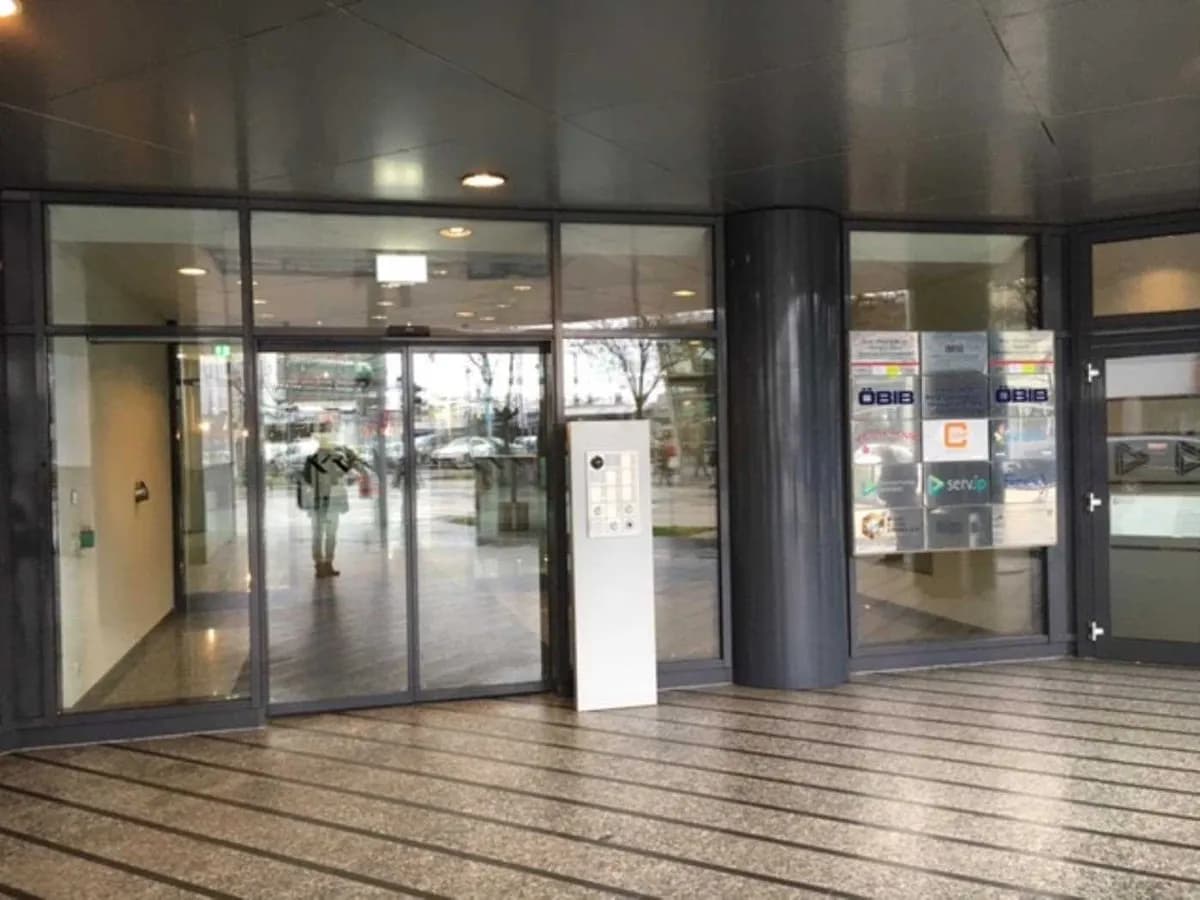 Gewerbeimmobilie mieten in Wien – 1 369 m², € 14 – Bild 3 von 7
