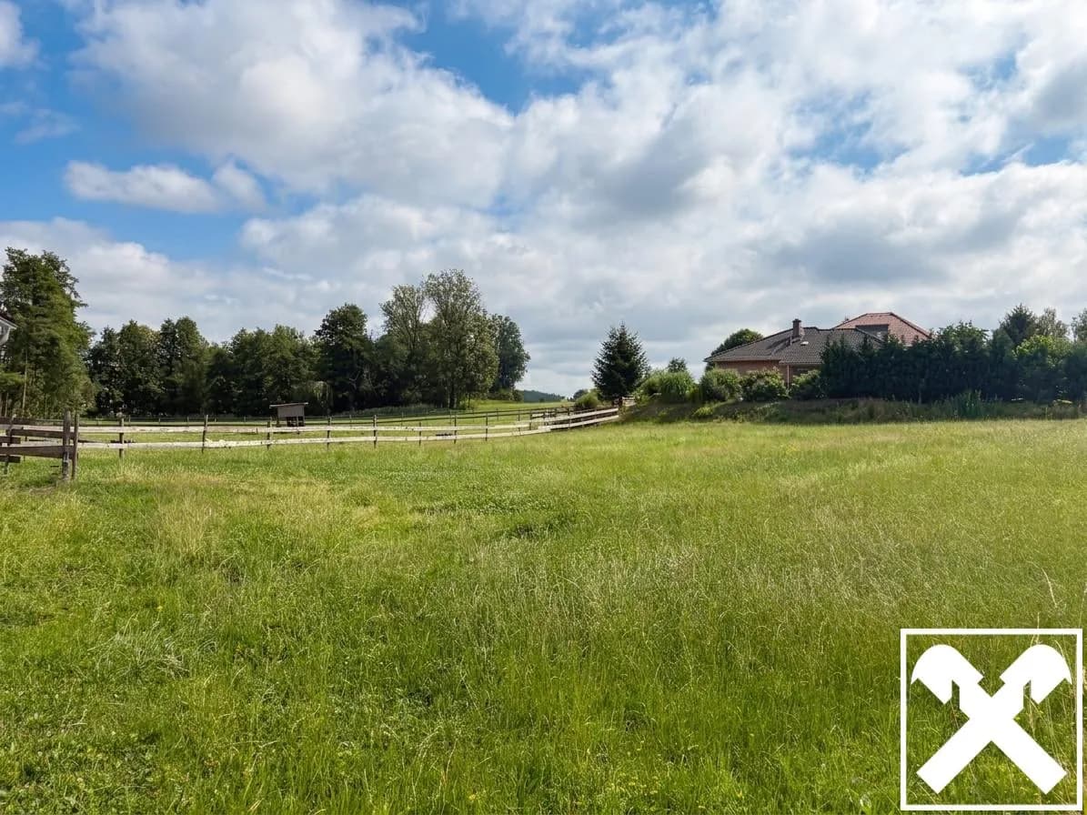 Grundstück kaufen in Ried im Innkreis – 1 641 m², € 142.000