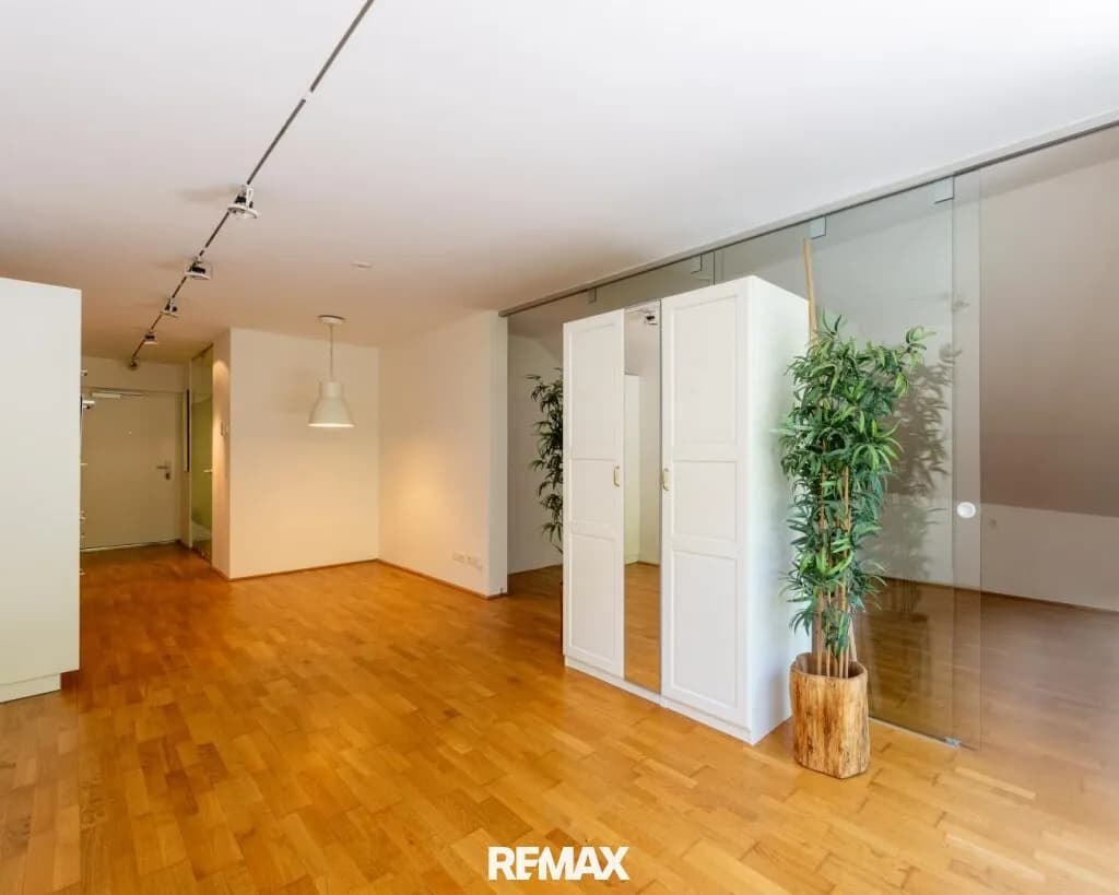 2-Zimmer-Wohnung kaufen in Innsbruck – 46 m², € 320.000 – Bild 2 von 12