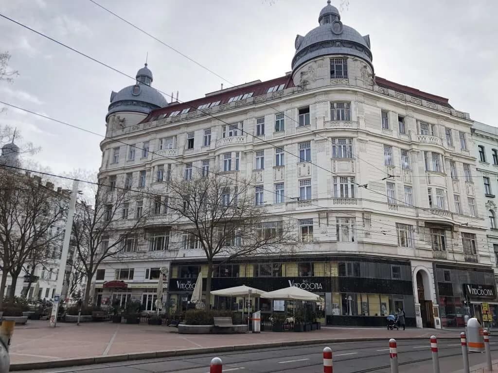 3-Zimmer-Wohnung kaufen in Wien – 61,07 m², € 335.500 – Bild 2 von 16