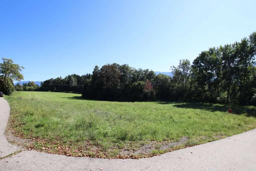 Grundstück kaufen in Klagenfurt Land – 1 850 m², € 128.000