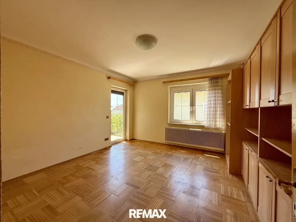 6-Zimmer-Haus kaufen in Baden – 210 m², € 579.000 – Bild 2 von 24