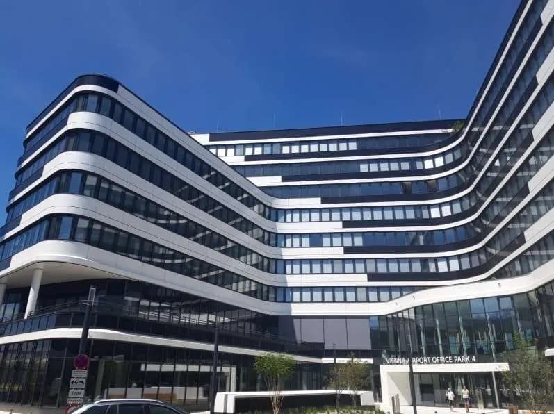 Gewerbeimmobilie mieten in Bruck an der Leitha – 179 m², € 4.174 – Bild 2 von 9