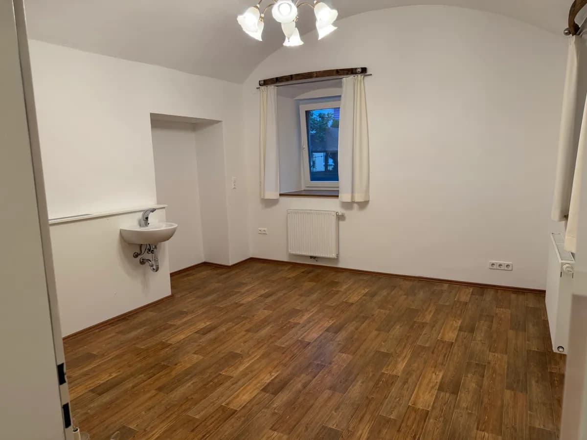 Gewerbeimmobilie mieten in Wolfsberg – 30 m², € 264
