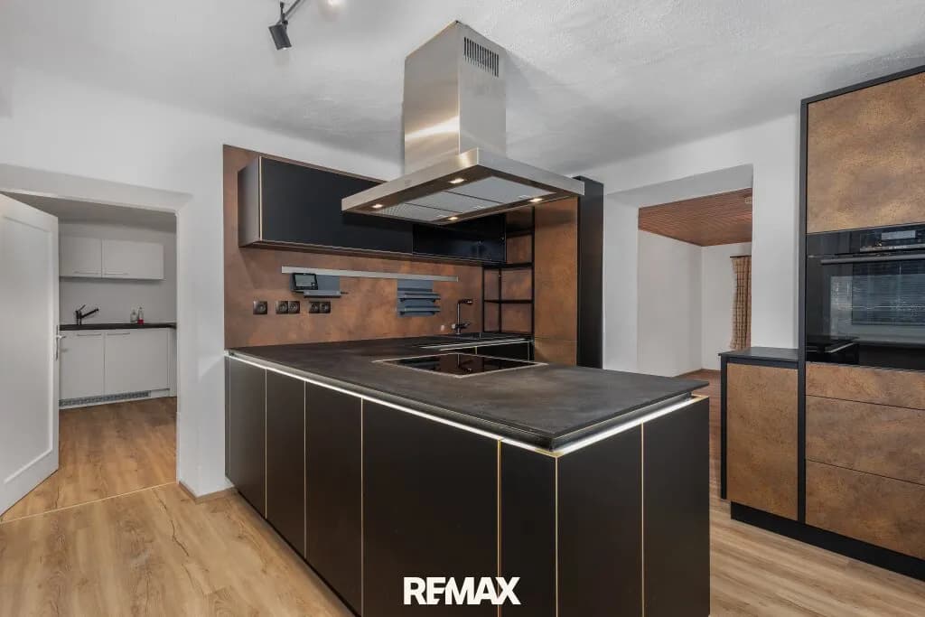 6-Zimmer-Haus kaufen in Hermagor – 160 m², € 295.000 – Bild 2 von 32