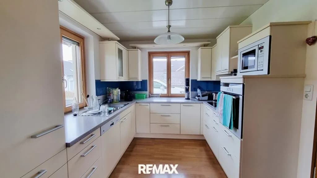 10-Zimmer-Haus mieten in Rohrbach – 190 m², € 1.200 – Bild 4 von 19