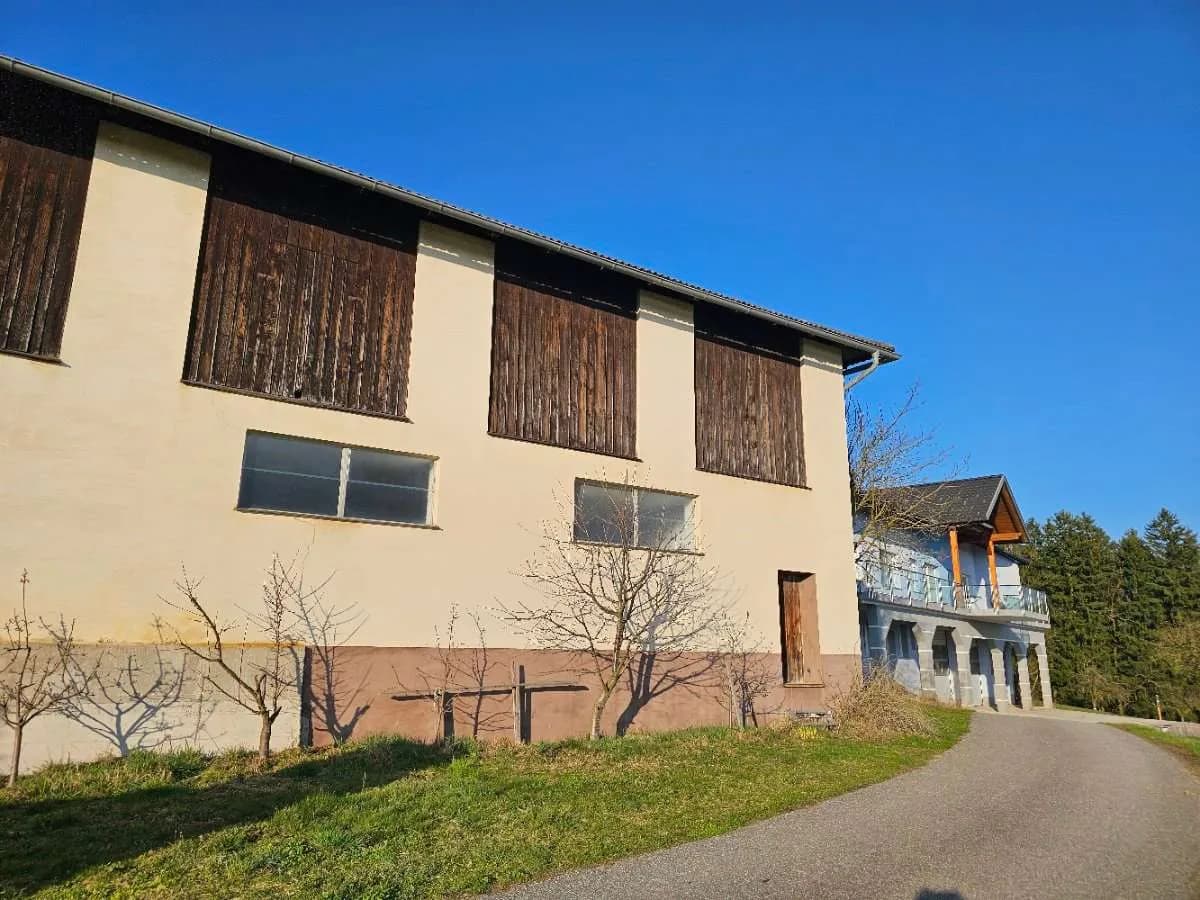 Immobilie mieten in Amstetten – 170 m², € 500