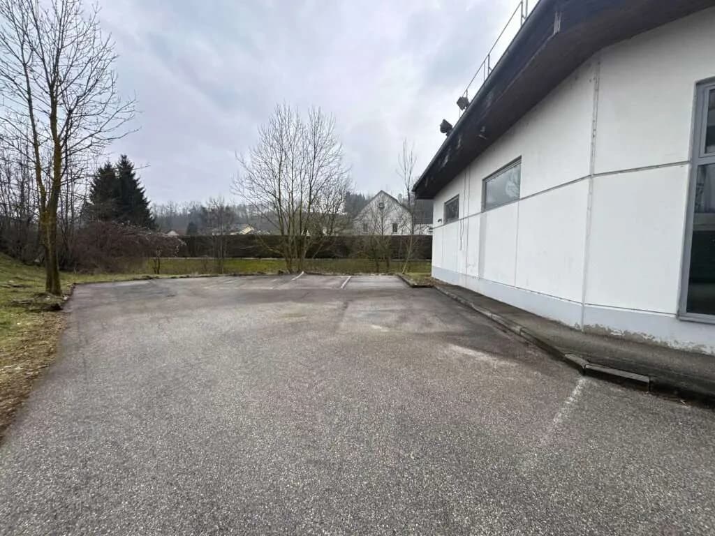 Gewerbeimmobilie kaufen in Grieskirchen – 940 m², € 2.340.000 – Bild 6 von 13