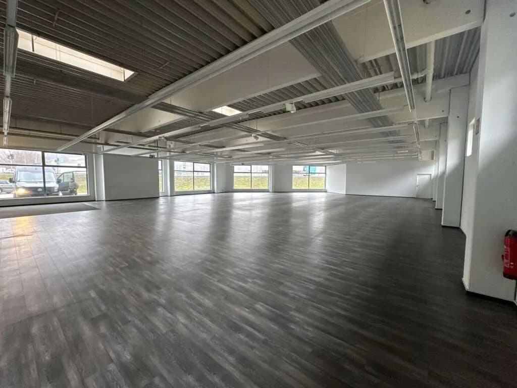 Gewerbeimmobilie kaufen in Grieskirchen – 940 m², € 2.340.000 – Bild 9 von 13