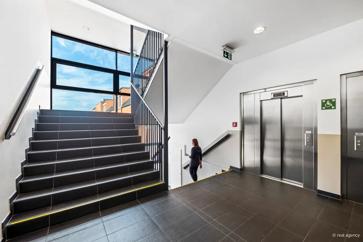 Gewerbeimmobilie mieten in Wien – 1 895 m², € 30.400 – Bild 17 von 26