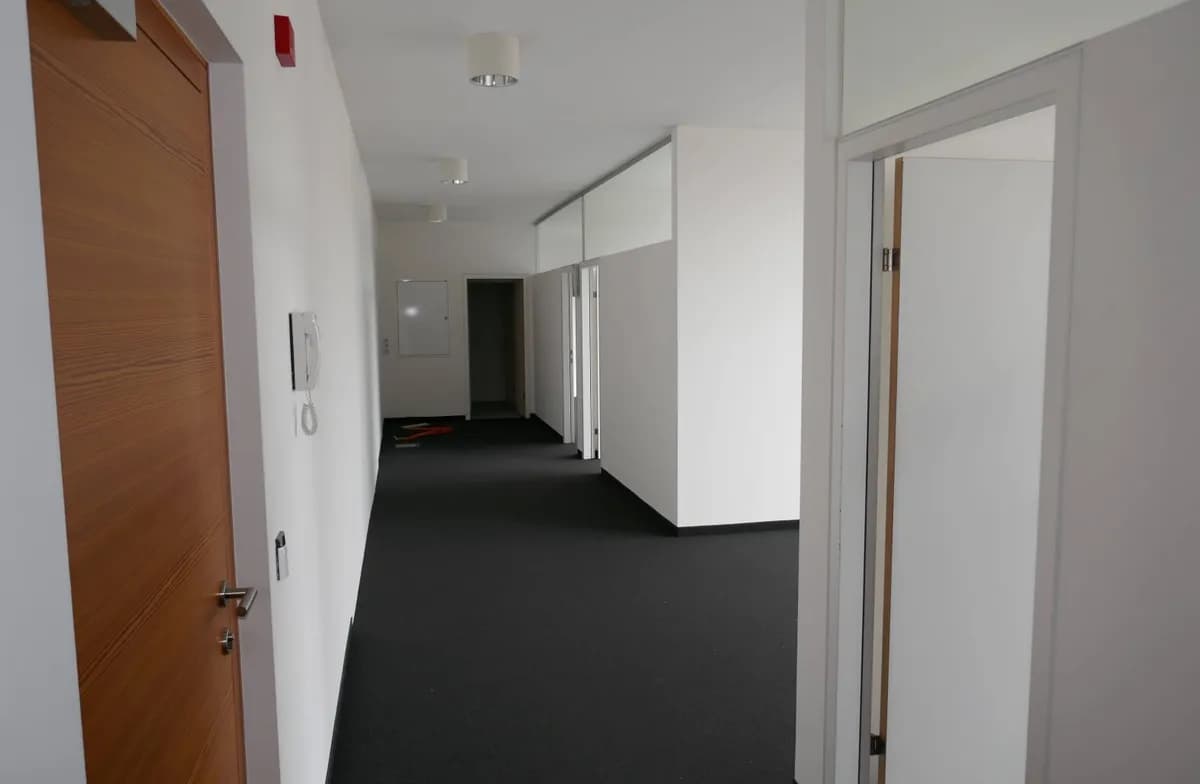 Gewerbeimmobilie mieten in Reutte – 105 m², € 1.759 – Bild 5 von 5