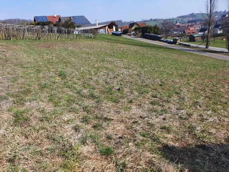 Grundstück kaufen in Leibnitz – 1 047 m², € 139.000