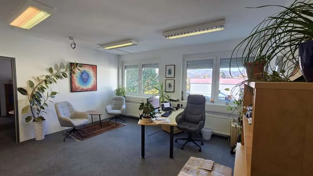 6-Zimmer-Gewerbeimmobilie mieten in Graz – 211 m², € 1.958