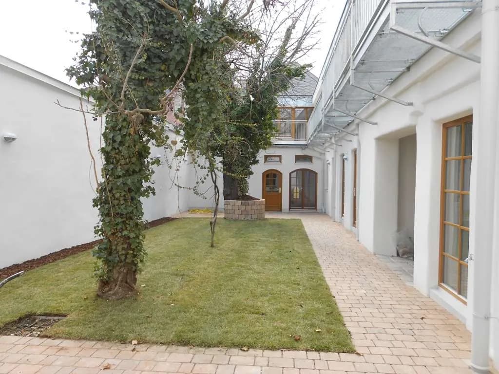 9-Zimmer-Haus mieten in Wien – 550 m², € 7.920 – Bild 18 von 20