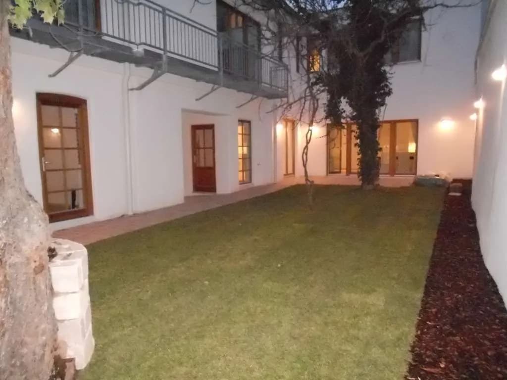 9-Zimmer-Haus mieten in Wien – 550 m², € 7.920 – Bild 19 von 20