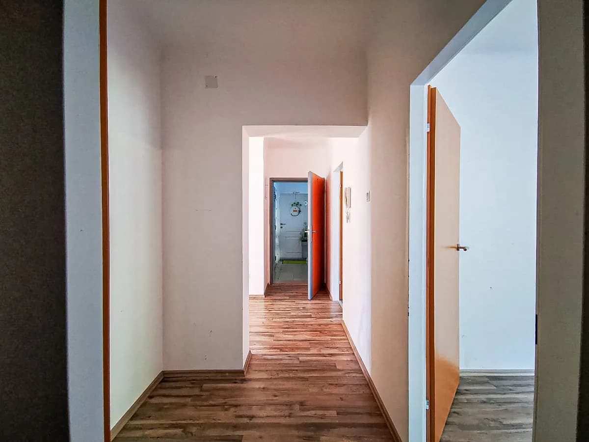 3-Zimmer-Wohnung mieten in Baden – 89,06 m², € 973 – Bild 9 von 12