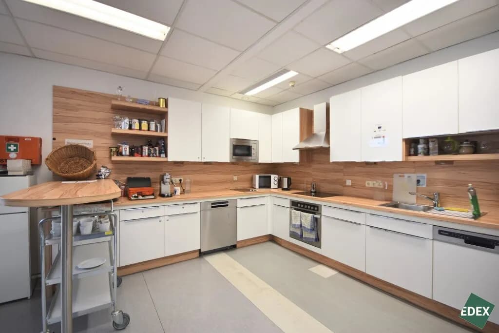 Gewerbeimmobilie mieten in Wien – 2 194 m², € 13 – Bild 6 von 10