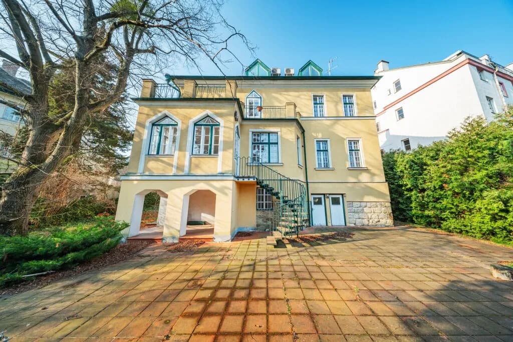 8-Zimmer-Immobilie kaufen in Wien – 400 m², € 3.500.000 – Bild 2 von 24
