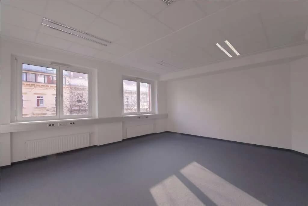 Gewerbeimmobilie mieten in Wien – 71 m², € 2.793