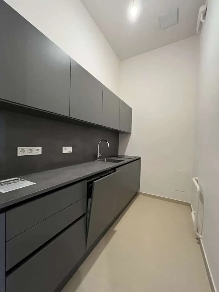 23-Zimmer-Gewerbeimmobilie mieten in Wien – 828 m², € 18.625 – Bild 12 von 24