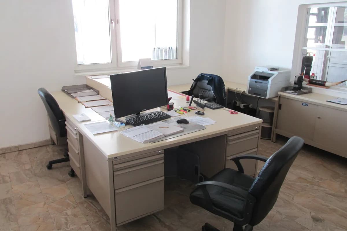 Gewerbeimmobilie mieten in Vöcklabruck – 800 m² – Bild 24 von 28