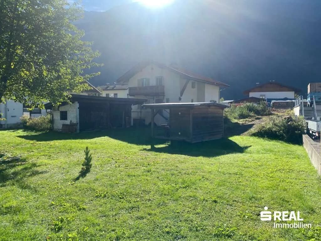 Grundstück kaufen in Imst – 704 m², € 310.000
