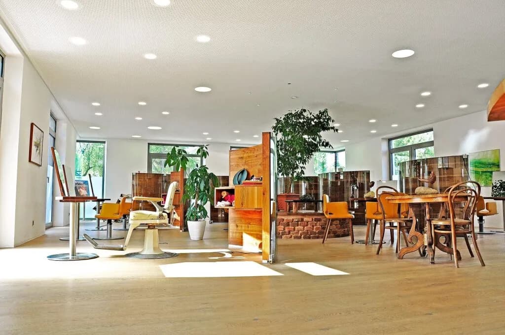 Gewerbeimmobilie mieten in Ried im Innkreis – 7 m², € 3.129 – Bild 2 von 16