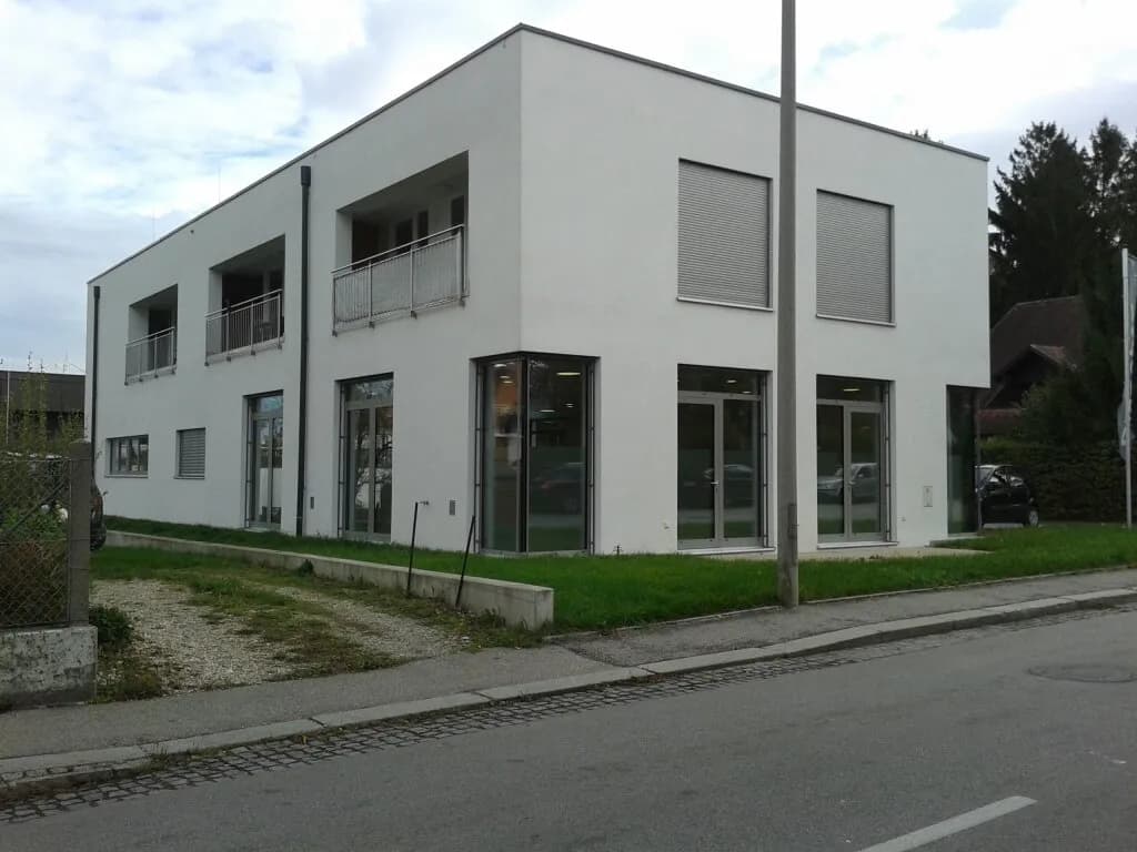 Gewerbeimmobilie mieten in Ried im Innkreis – 7 m², € 3.129 – Bild 4 von 16