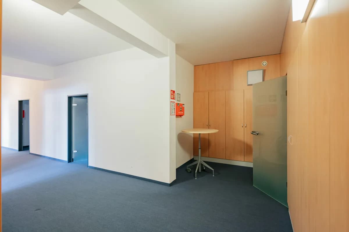 12-Zimmer-Gewerbeimmobilie mieten in Amstetten – 400 m², € 4.779 – Bild 6 von 17