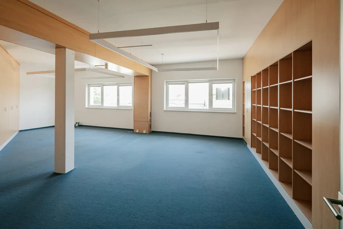 12-Zimmer-Gewerbeimmobilie mieten in Amstetten – 400 m², € 4.779 – Bild 7 von 17