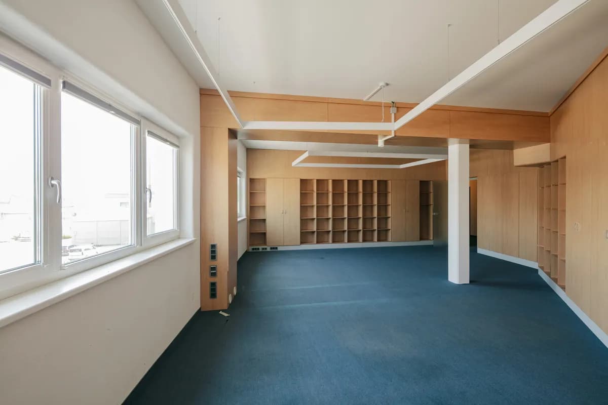 12-Zimmer-Gewerbeimmobilie mieten in Amstetten – 400 m², € 4.779 – Bild 8 von 17