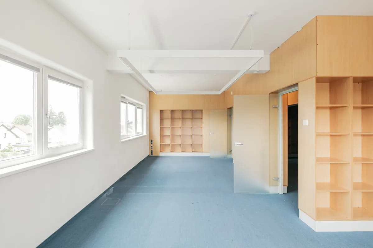 12-Zimmer-Gewerbeimmobilie mieten in Amstetten – 400 m², € 4.779 – Bild 12 von 17