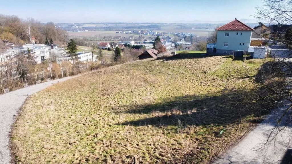 Grundstück kaufen in Linz Land – 4 001 m², € 879.000 – Bild 2 von 6