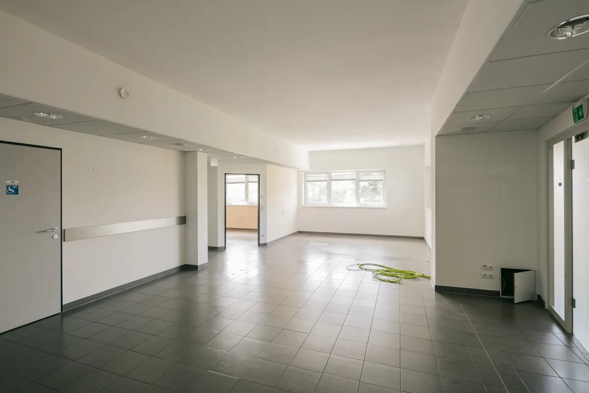 7-Zimmer-Gewerbeimmobilie mieten in Amstetten – 222 m², € 2.645 – Bild 4 von 16