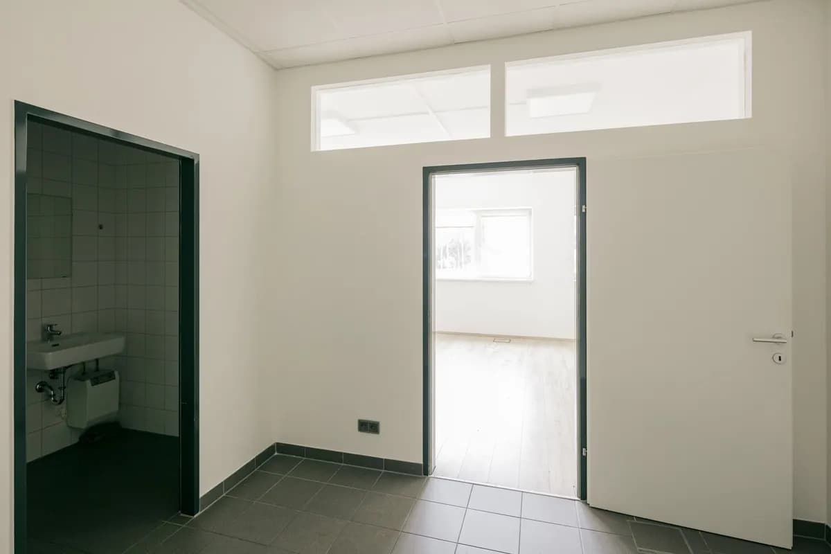 3-Zimmer-Gewerbeimmobilie mieten in Amstetten – 73 m², € 869 – Bild 8 von 10