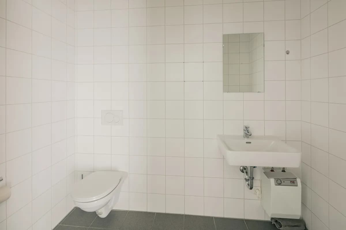 3-Zimmer-Gewerbeimmobilie mieten in Amstetten – 73 m², € 869 – Bild 9 von 10