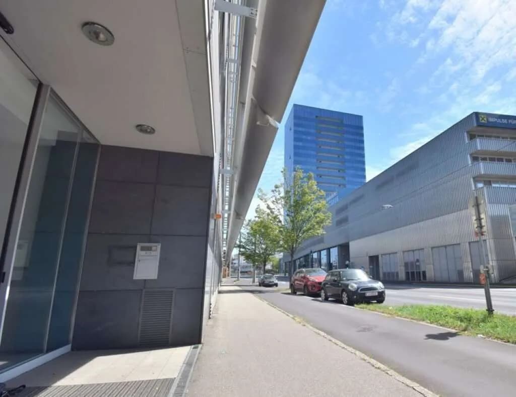 Gewerbeimmobilie mieten in Linz – 1 501 m², € 17.606 – Bild 9 von 13